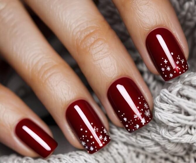 Red Christmas nails